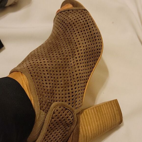 Jeffrey Campbell quebec peep toe bootie size 8 - Picture 14 of 15